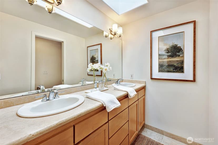 Property photo for 14627 Se Newport Way, Bellevue photo 23