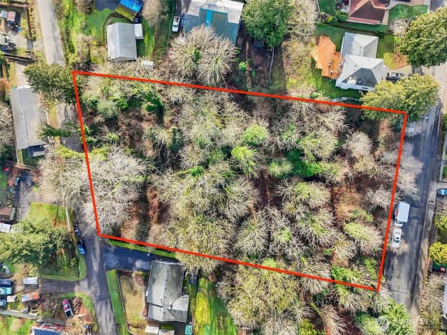 Property photo for 140 Xx 56th Avenue S, Tukwila photo 3