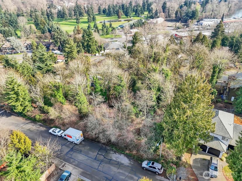 Property photo for 140 Xx 56th Avenue S, Tukwila photo 24