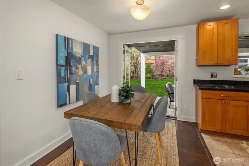 Property photo for 18228 11th Avenue Ne, Shoreline photo 15