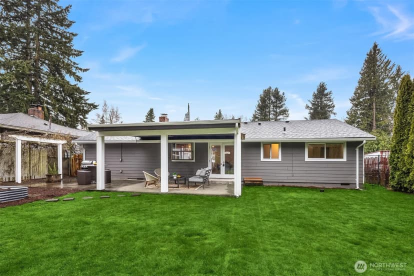 Property photo for 18228 11th Avenue Ne, Shoreline photo 31