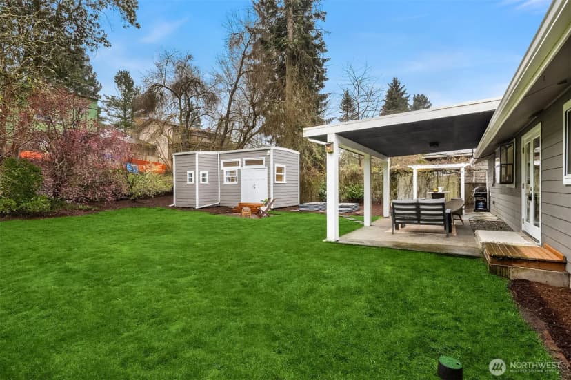 Property photo for 18228 11th Avenue Ne, Shoreline photo 30