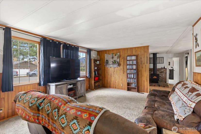 Property photo for 840 Madison Avenue, Darrington photo 4