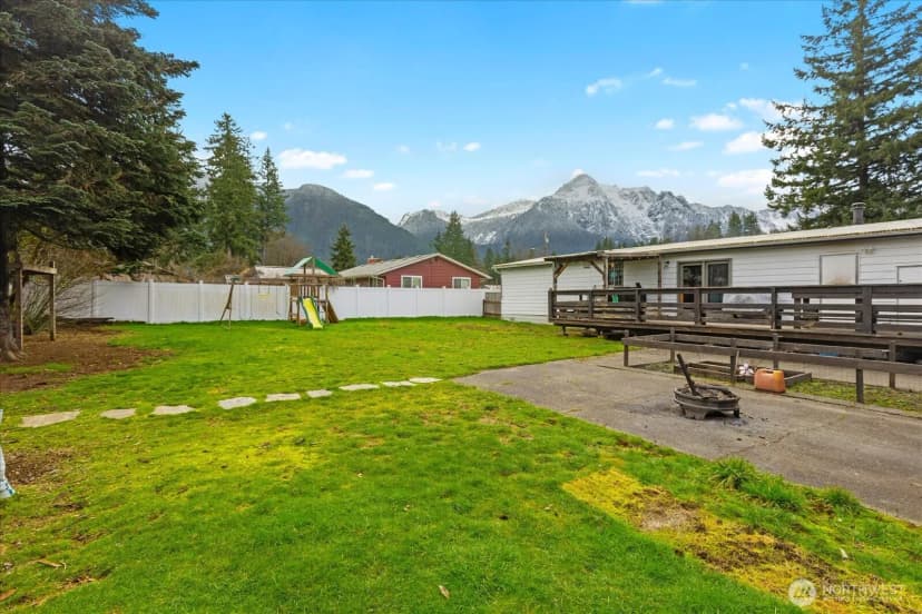 Property photo for 840 Madison Avenue, Darrington photo 33