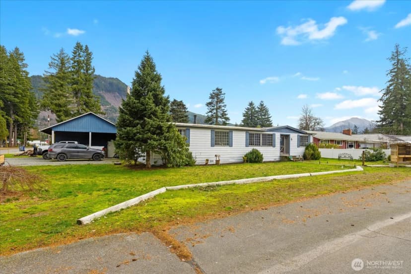 Property photo for 840 Madison Avenue, Darrington photo 24