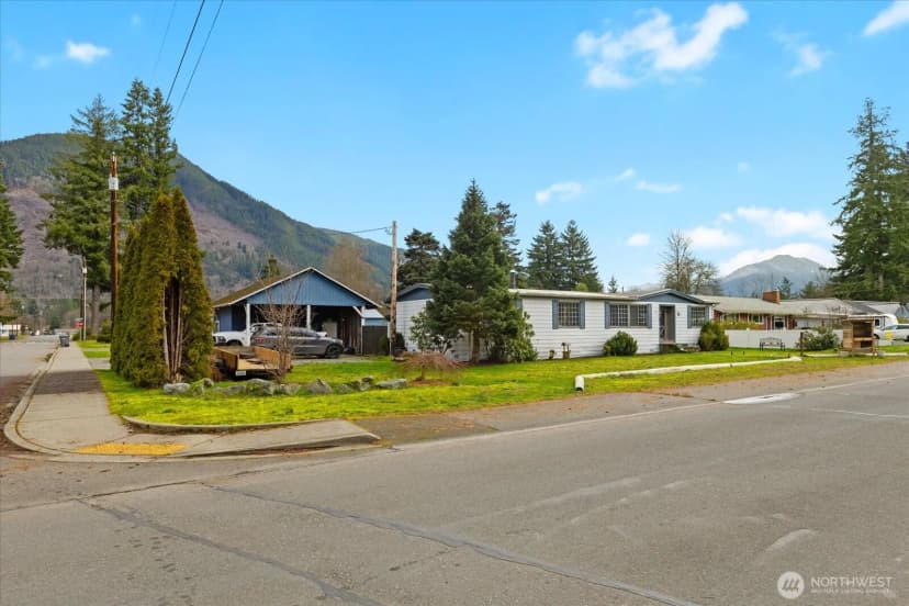 Property photo for 840 Madison Avenue, Darrington photo 25