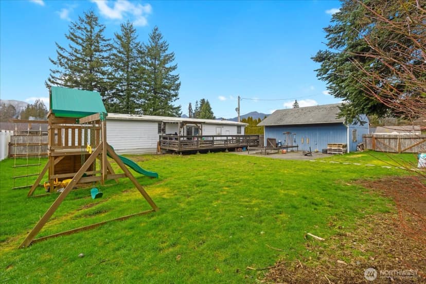 Property photo for 840 Madison Avenue, Darrington photo 32