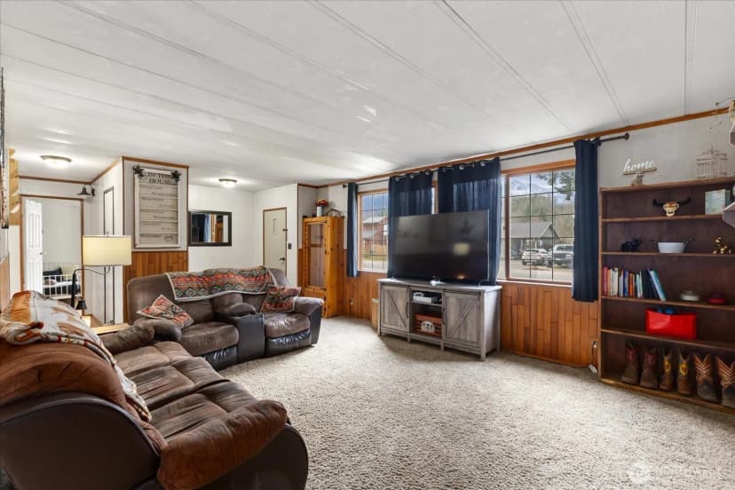 Property photo for 840 Madison Avenue, Darrington photo 5