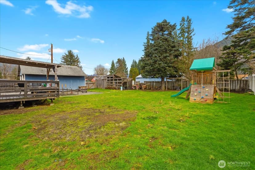 Property photo for 840 Madison Avenue, Darrington photo 31