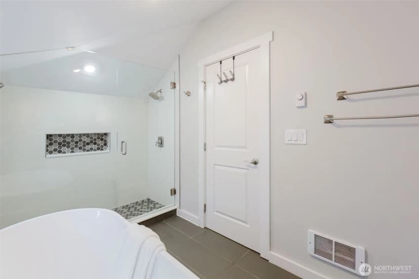 Property photo for 3032 S Dawson Street, Seattle photo 16