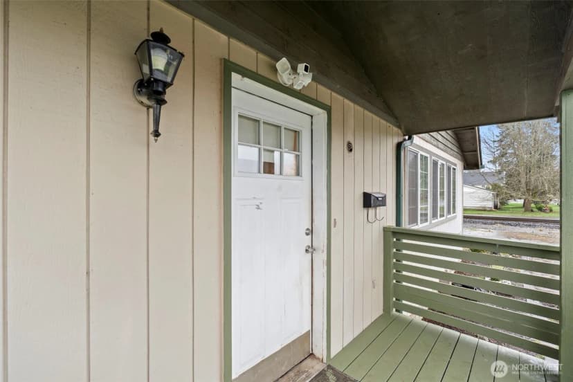 Property photo for 1025 E St, Centralia photo 4
