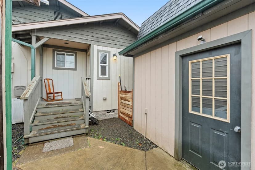 Property photo for 1025 E St, Centralia photo 22