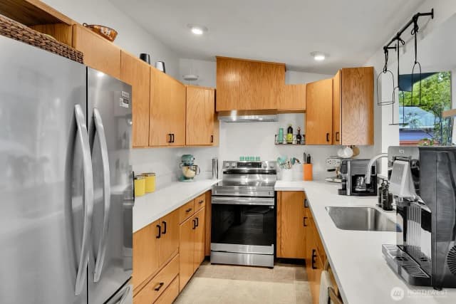 Property photo for 8415 238th Street Sw, Edmonds photo 5