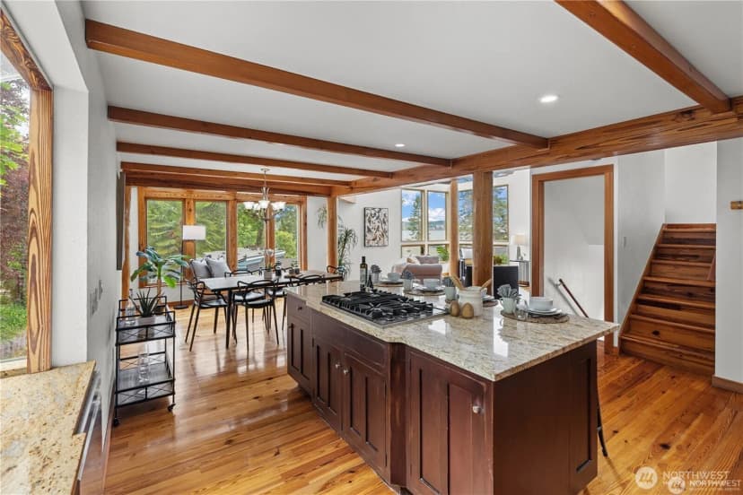 Property photo for 8526 E Mercer Way, Mercer Island photo 15