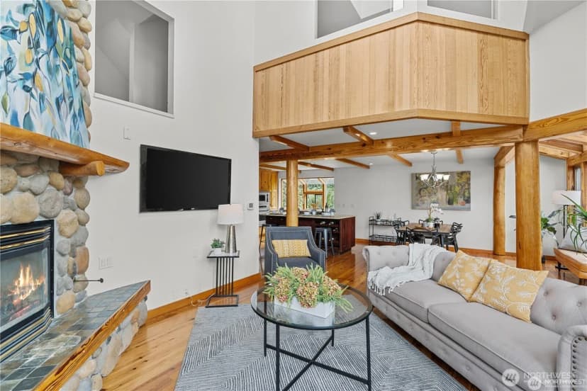 Property photo for 8526 E Mercer Way, Mercer Island photo 10
