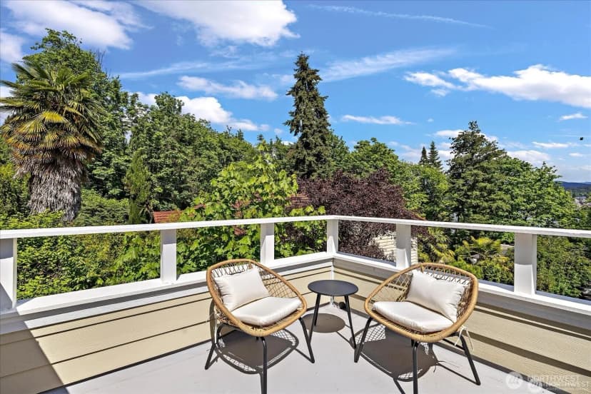 Property photo for 8526 E Mercer Way, Mercer Island photo 30