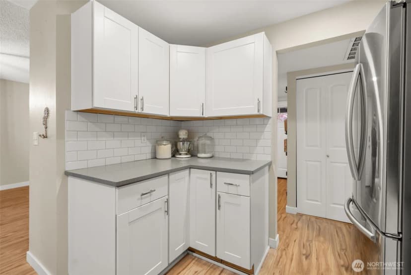 Property photo for 1902 Thornton Street Nw, Olympia photo 12