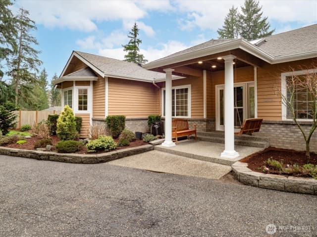 Property photo for 22910 Ne 76th Street, Redmond photo 3