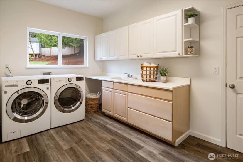 Property photo for 22910 Ne 76th Street, Redmond photo 19