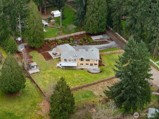 Property photo for 22910 Ne 76th Street, Redmond