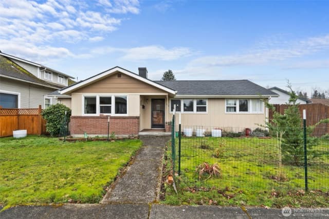 Property photo for 715 Euclid Way, Centralia