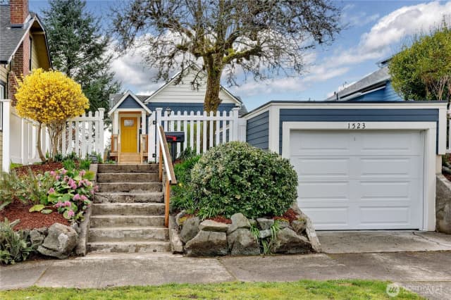 Property photo for 1523 7th Street, Bremerton photo 2