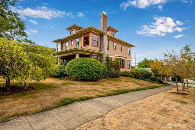 Property photo for 1602 Rucker Avenue, Everett