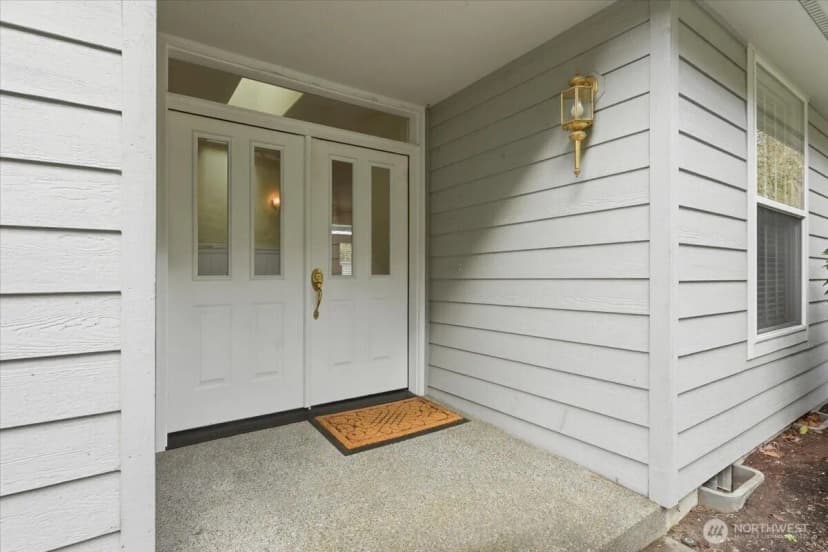 Property photo for 3012 N Narrows Drive #1, Tacoma photo 2
