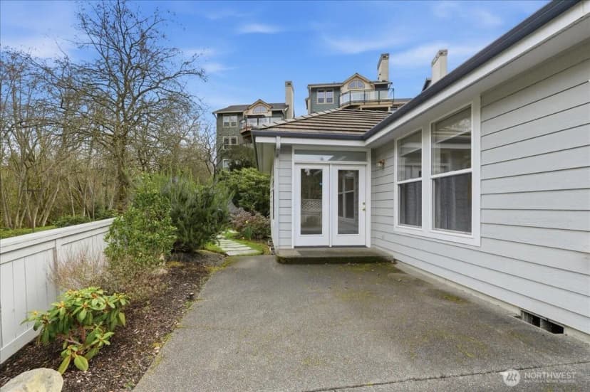 Property photo for 3012 N Narrows Drive #1, Tacoma photo 23