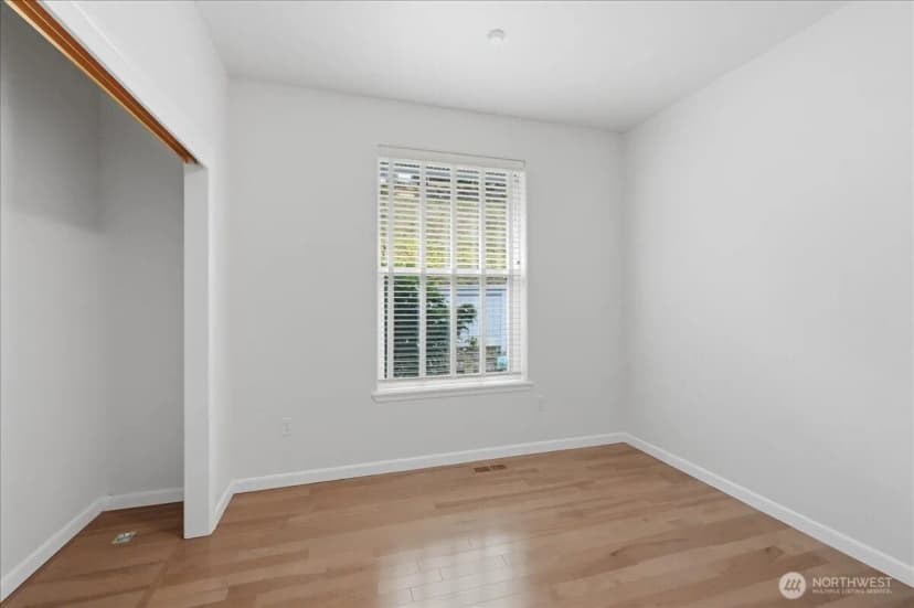 Property photo for 3012 N Narrows Drive #1, Tacoma photo 17