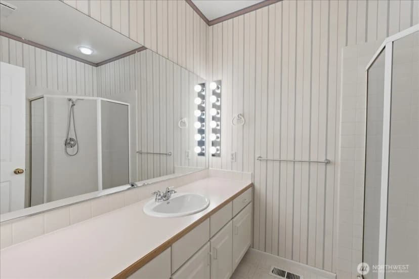 Property photo for 3012 N Narrows Drive #1, Tacoma photo 19