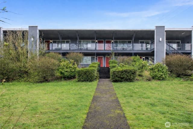 Property photo for 1902 Yakima Avenue ##6, Tacoma photo 2