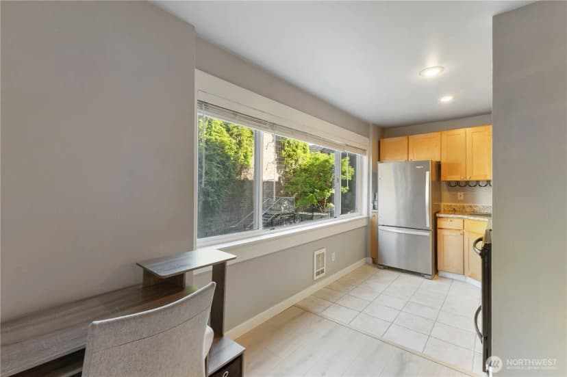 Property photo for 705 E Republican Street #207, Seattle photo 8