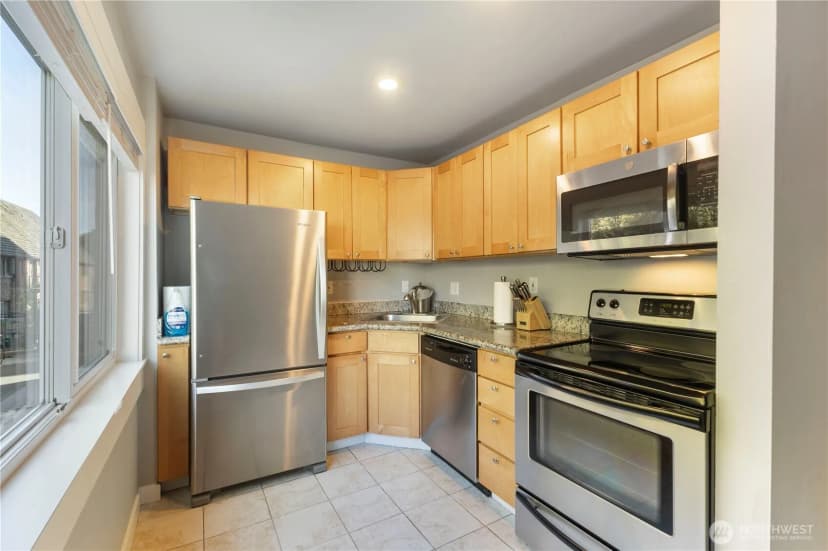 Property photo for 705 E Republican Street #207, Seattle photo 9