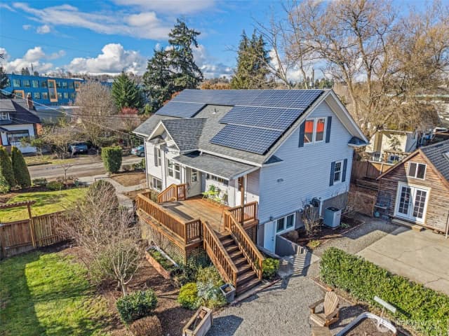 Property photo for 8722 Hamlet Ave S, Seattle photo 2