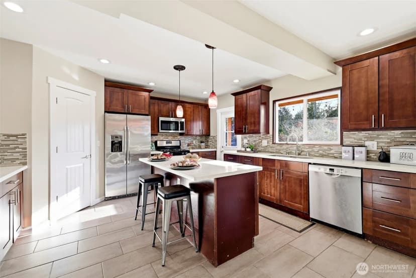 Property photo for 8722 Hamlet Ave S, Seattle photo 15