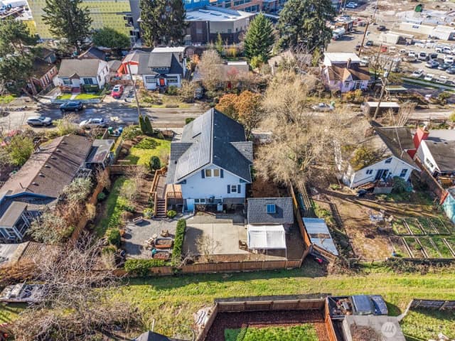 Property photo for 8722 Hamlet Ave S, Seattle photo 5