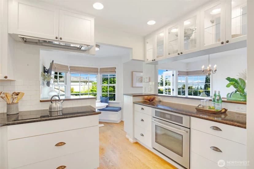 Property photo for 1702 Lake Washington Boulevard, Seattle photo 9