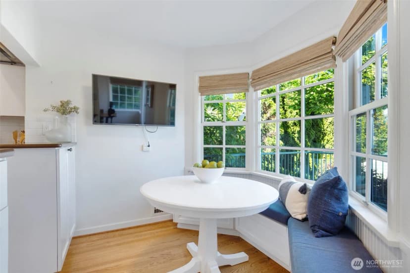 Property photo for 1702 Lake Washington Boulevard, Seattle photo 11