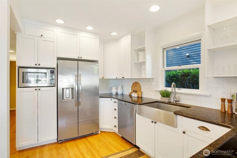 Property photo for 1702 Lake Washington Boulevard, Seattle photo 10