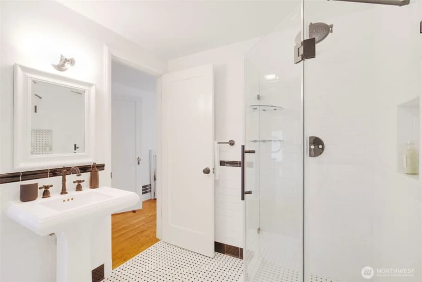 Property photo for 1702 Lake Washington Boulevard, Seattle photo 19