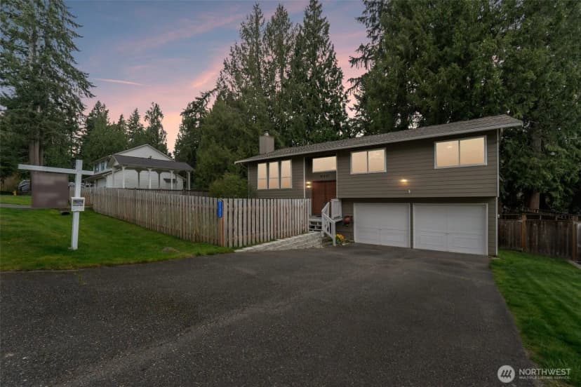 Property photo for 21312 Ne 60th Place, Redmond photo 34