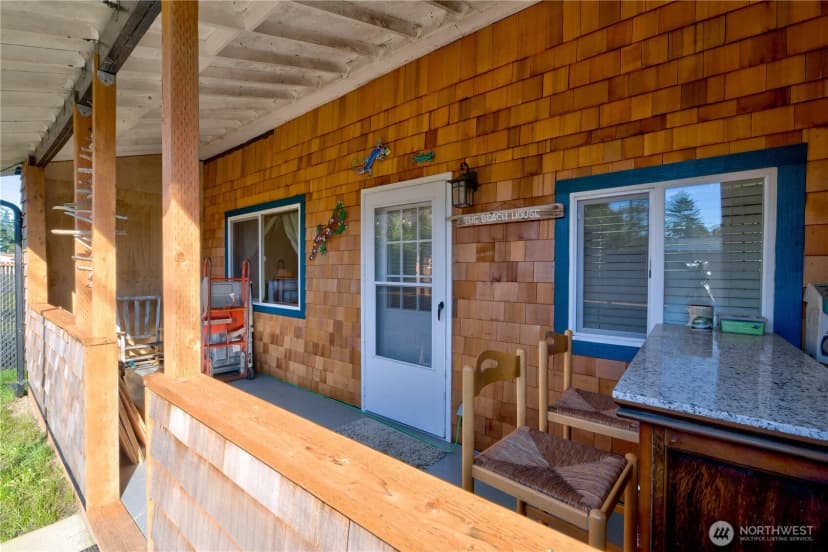 Property photo for 22604 S Place, Ocean Park photo 2