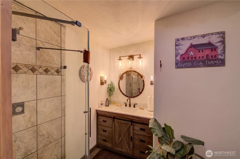 Property photo for 22604 S Place, Ocean Park photo 11