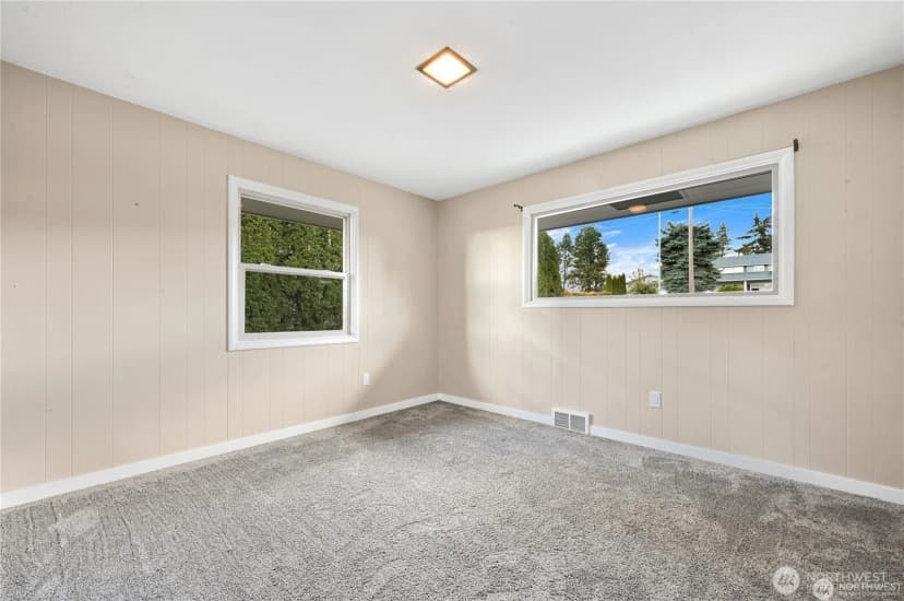 Property photo for 151 Bay Lyn Drive, Lynden photo 13