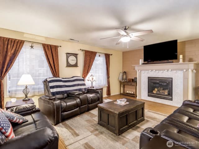 Property photo for 9983 Dragt Street Se, Yelm photo 5