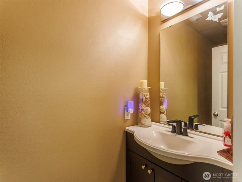 Property photo for 9983 Dragt Street Se, Yelm photo 13