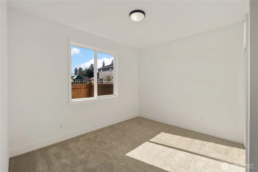 Property photo for 809 211th Place Se, Bothell photo 11