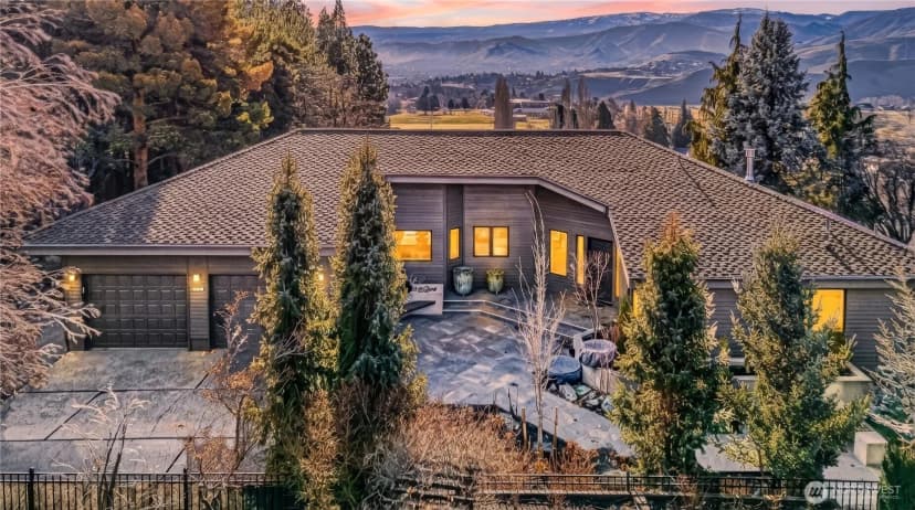 Property photo for 423 Lombard Lane, Wenatchee