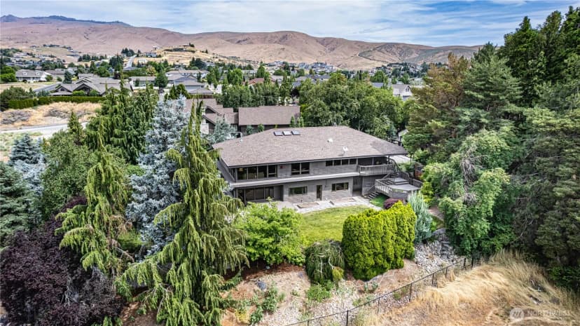 Property photo for 423 Lombard Lane, Wenatchee photo 31